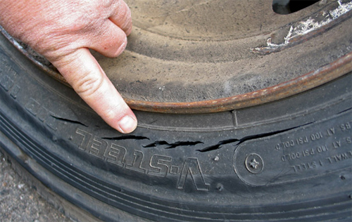 Lốp bị lão hóa nguy hiểm như thế nào?